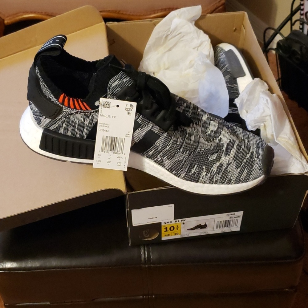 NMD_R1 PK (size 10 1/2)